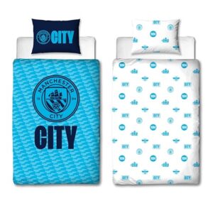 character world official manchester city fc single duvet cover set, crestcol design | blue reversible 2 sided football bedding cover official merchandise including matching pillow case