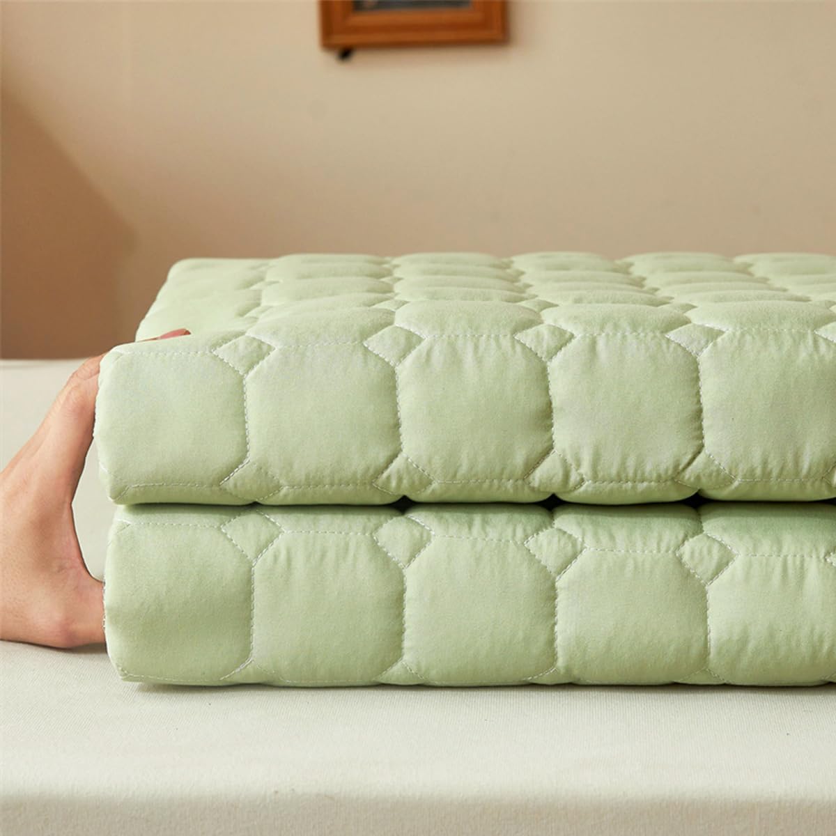 Akiky Mattress Topper Pad Mattress Pad for California King Bed Topper Protector-Breathable&Foldable Sage Green Grid Mattress Cover