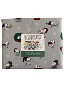 blue heron west peanuts christmas sheet set - wreaths and lights - gray background (twin)