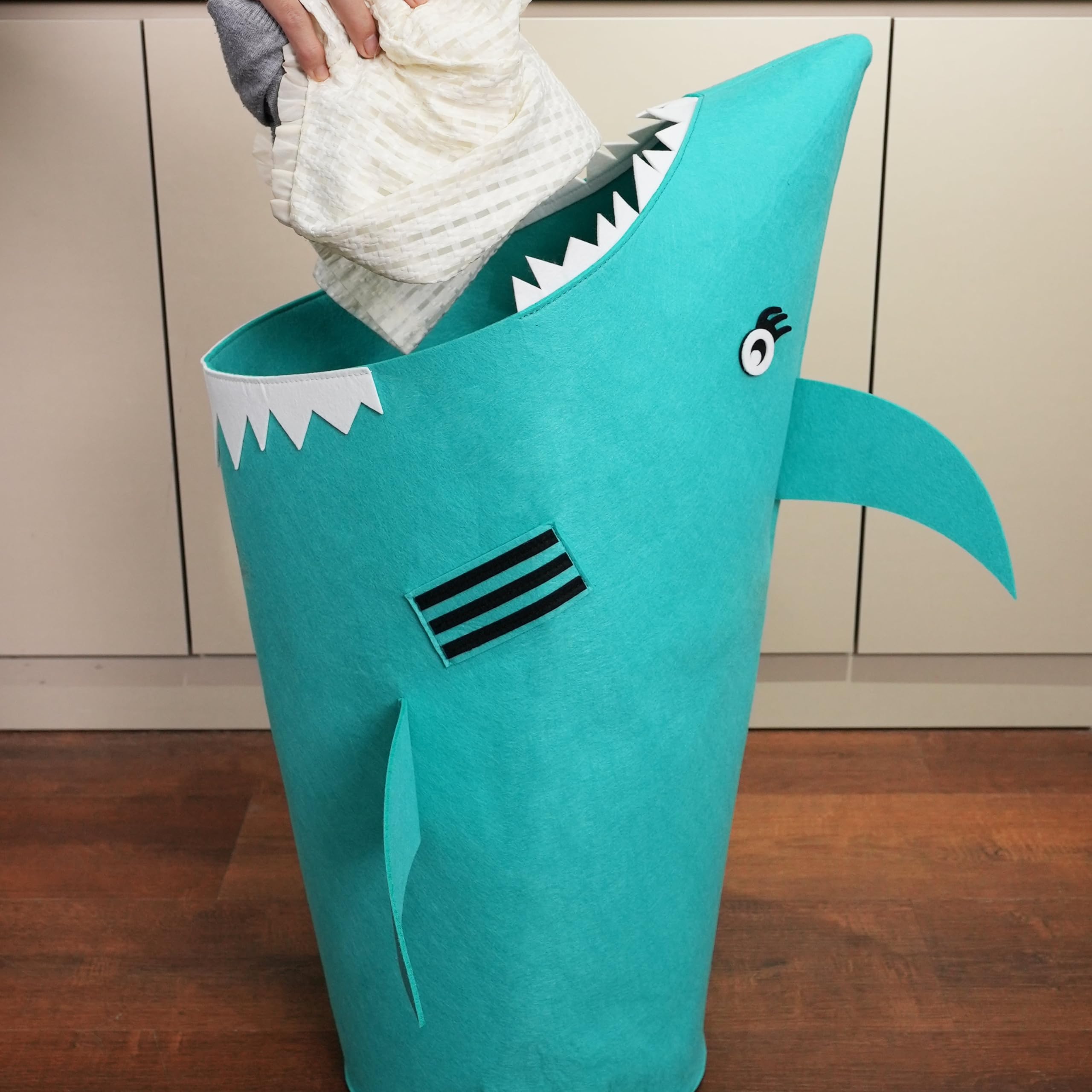 DiscoverSharks Sharky Hamper - Laundry basket for kids. Felt laundry hampers with a fun shark design to encourage kids to tidy their rooms. Toy organizer and basket. (Teal)