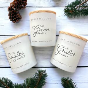 SweetHollow Personalized Candle Gift with Family Last Name, Custom Holiday Present, Highly Scented & Long Lasting Coconut Wax Luxury Candle, Customizable, Large, Vanilla Cinnamon Fragrance