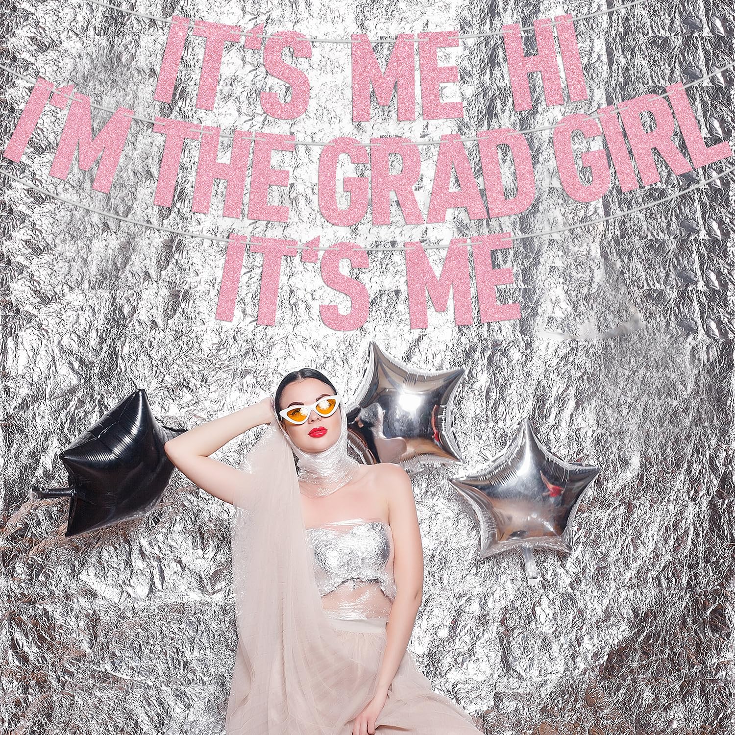 Pink Glitter It's Me Hi I'm the Grad Girl It's Me Banner, Class of 2024/Congrats 2024 Grad/Congratulation, 2024 Graduation Party Decorations Supplies for Girls