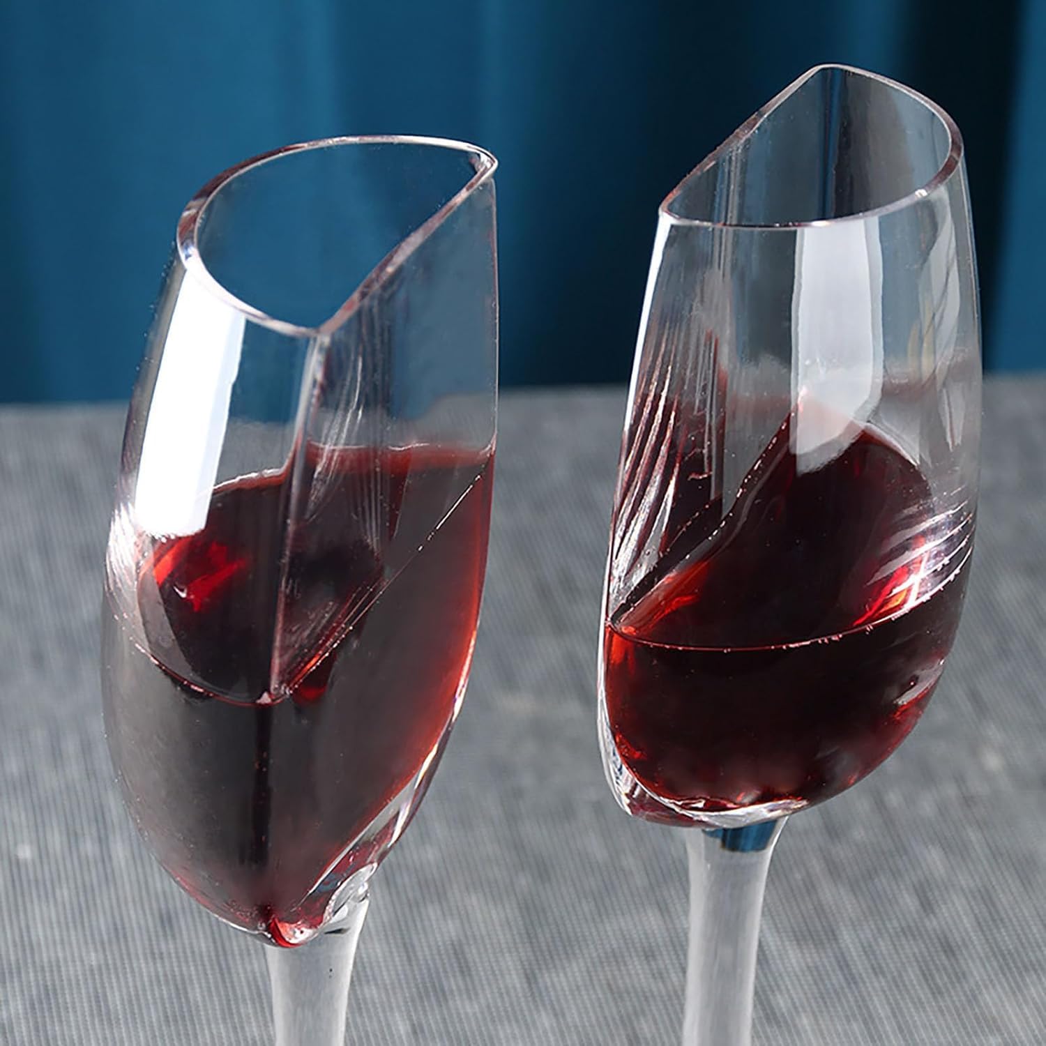 Half Crystal Glass Cups, Novelty Funny Wine Glass Cut In Half, 140ml Clear Glass Champagne Cups, Reusable Long Stemmed Semi-Circular Red Wine Glass for Birthday Anniversary (2 Pcs)