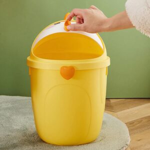 JEIMALEN Kids Trash Can with Lid Bedroom Boys and Girls Room Plastic Garbage Can Bedroom 2 Gallon Small Cartoon Trash Can for Children Waste Basket (1, Yellow)