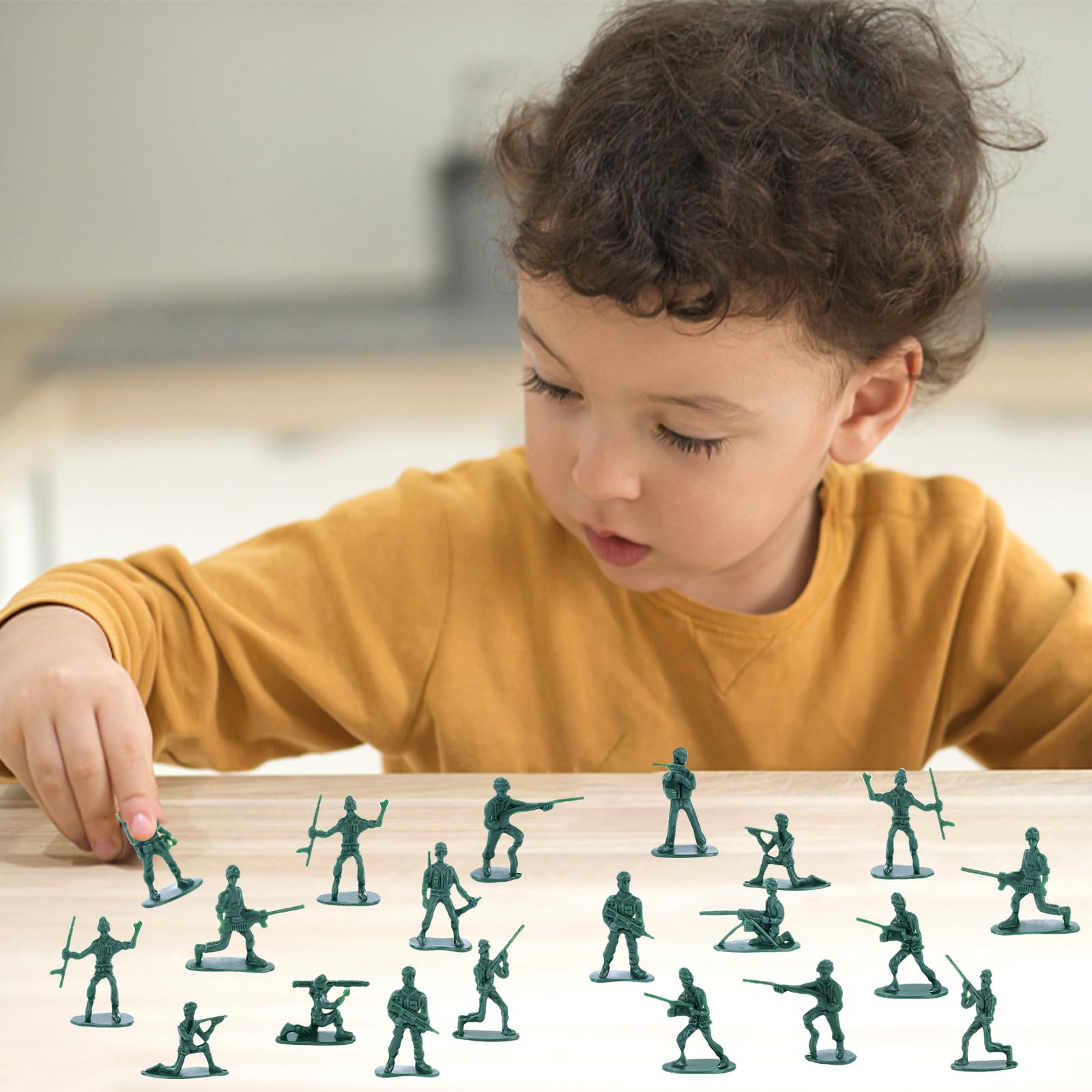 Shindel 200PCS Army Men Toy Soldiers, Green Soldier Figures Plastic Army Men Action Figures 12 Poses Creative Toys for Boys Girls Kids Birthday Gift