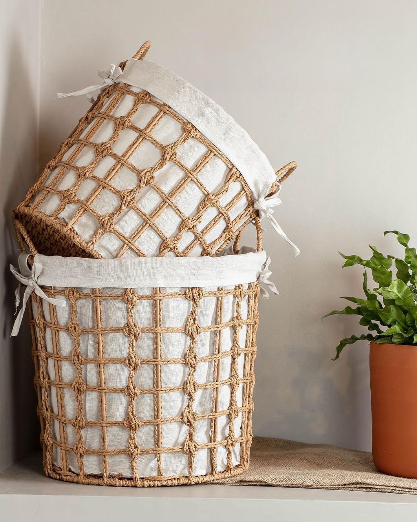 GIB Set of 3 Round Woven Wicker Storage Baskets with Handles & Liners, Natural Jute Decorative Laundry Hampers Baskets Storage Organizer for Blankets, Toys, Bathroom, Living Room, Closet & Shelves