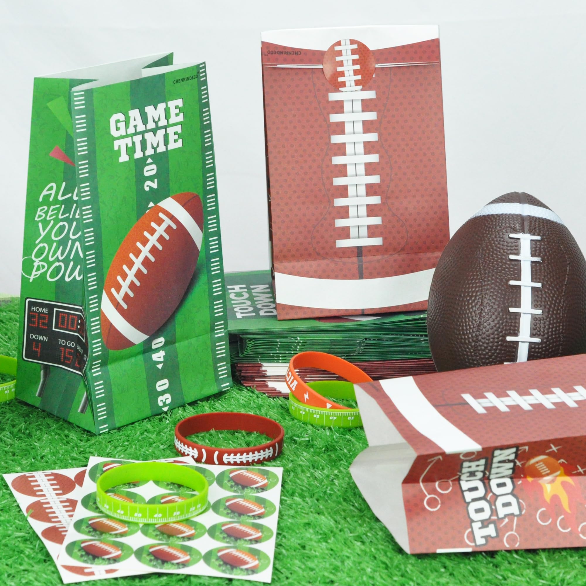 CHENRINDECO Football Party Bags 36 Packs Football Party Gift Bags Super Football Kraft Paper Treat Bags for Football Bowl Theme Party Decoration Sports Birthday Party Supply