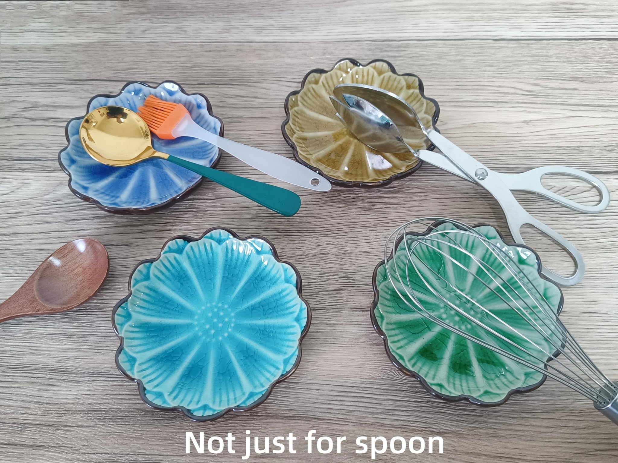 Ceramic Spoon Rest for Stove Top, Flower Cute Spoon Rest for Kitchen Counter, Cooking Spoon Holder for Kitchen Counter, Utensil Rest for Spoon Spatula Ladle or Tong, 1 PC (Ice Cracks Lake Blue)