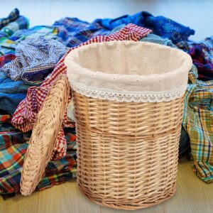 VOSAREA Wicker Laundry Hamper Handwoven Laundry Bin Basket with Lid and Liner Bedroom Waste Bin Round Laundry Room Clothes Organizer Basket Natural