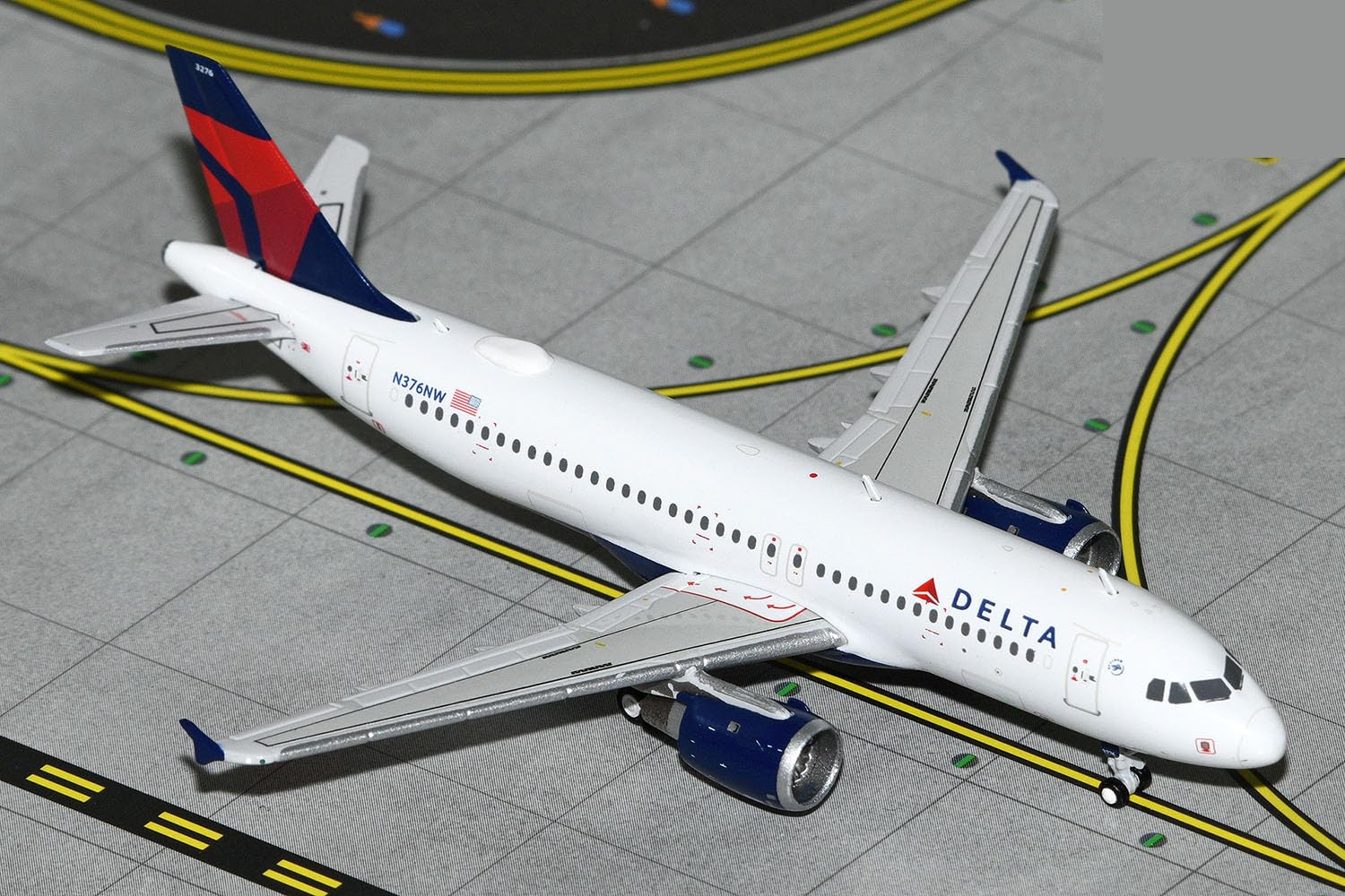 GeminiJets GJDAL2094 Delta Air Lines Airbus A320-200 N376NW; Scale 1:400