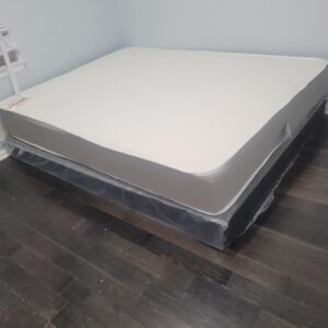 Queen Size Bed FamilydiscountFurniture - Mattress and Base