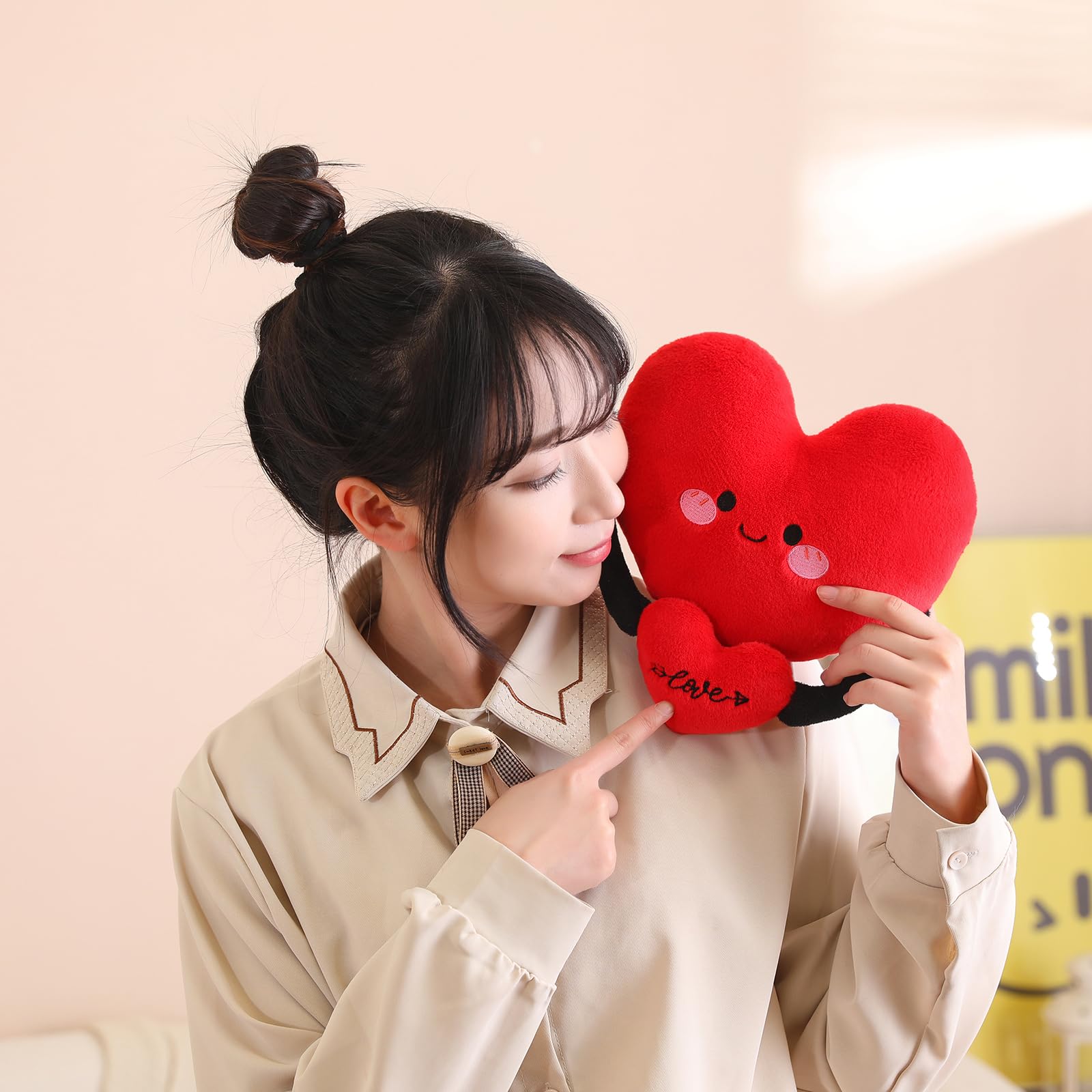 Finebee Red Heart Plush Toy Cute Heart Stuffed Animal Soft Pillow Plushies Kawaii Heart Shape Plushie Valentine's Day Gifts Birthday for Kids Lover Decor 8 inch