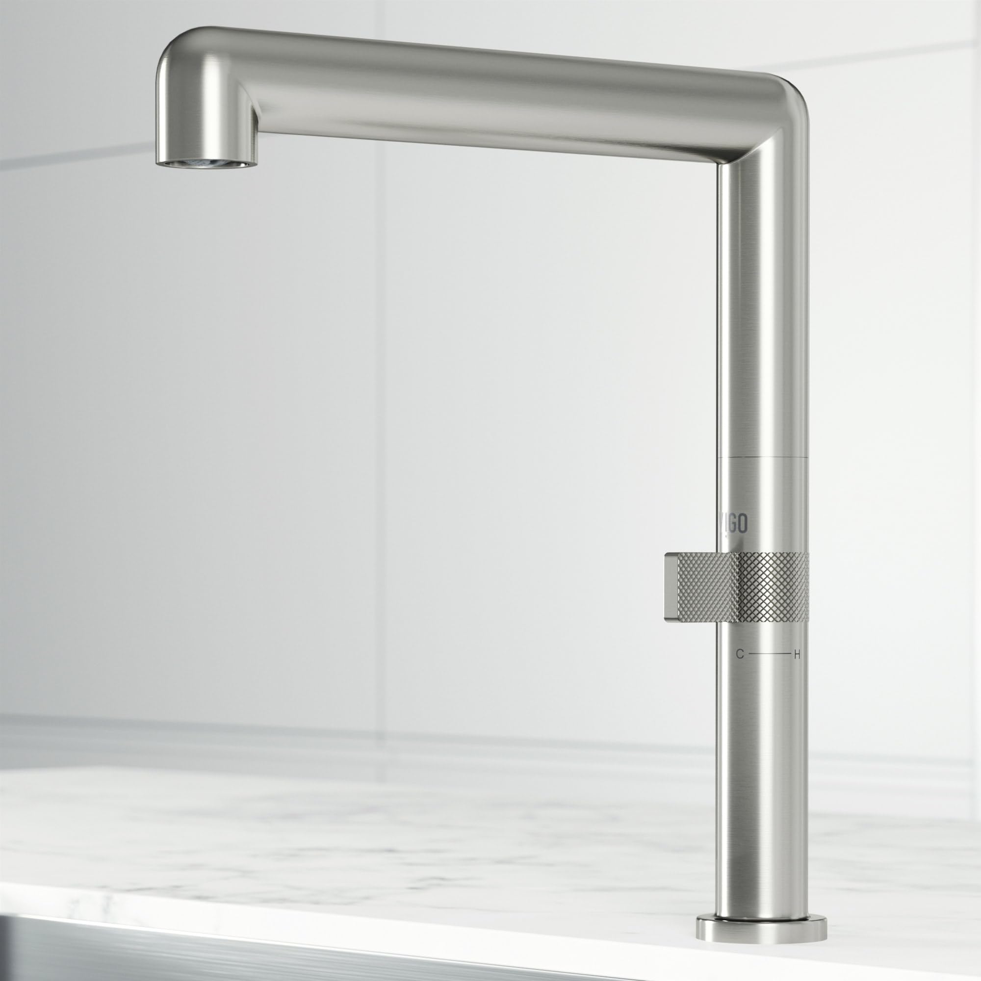 VIGO 1.75" W x 11.0" H x 9.5" D Jewel One-Handle Kitchen Faucet in Stainless Steel - VG02053ST