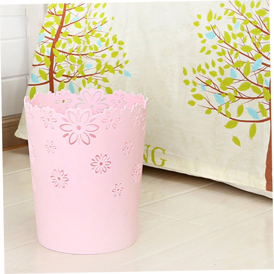 Comebachome Plastic Trash Can, Waste Paper Bin Flower Lace Waste Basket Round Rubbish Bin Hollow Garbage Can for Bedroom Bathroom Kitchen Office L