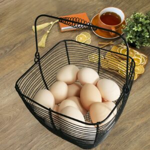 Black Square Wire Egg Basket For Fresh Egg with Handle,Famhouse Small Metal Egg Collecting Basket for Gathering Fresh Eggs Chicken Basket Decor for Kitchen Countertop Rustic Style