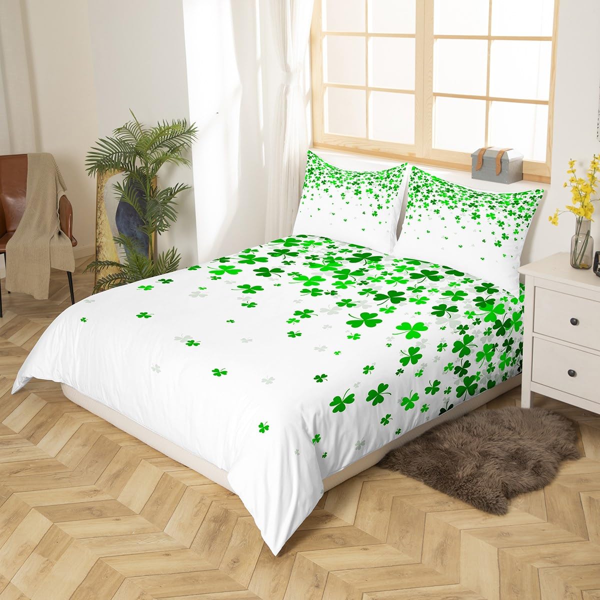 Manfei Lucky Clover Bedding Set for Boys Girls Spring Leaves Comforter Cover St. Patrick's Day Duvet Cover Room Decor Green White Bedspread Cover Queen Bedding Collection 3Pcs