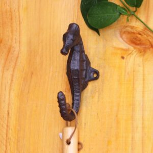 VERENIX 1pcs Cast Iron Sea Horse Hook Wall Mount Metal Figurine Art Sculpture Home Decoration