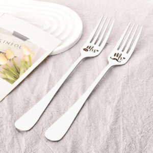 Funny Valentines Birthday Gifts for Couples Mr and Mrs Forks for Boyfriend Girlfriend BF Anniversary Engagement Gifts for Husband Wife GF Dinner Fork Mr Mrs Gifts for Him Her Engraved Salad Forks 2Pcs