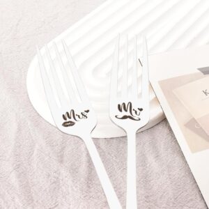 Funny Valentines Birthday Gifts for Couples Mr and Mrs Forks for Boyfriend Girlfriend BF Anniversary Engagement Gifts for Husband Wife GF Dinner Fork Mr Mrs Gifts for Him Her Engraved Salad Forks 2Pcs