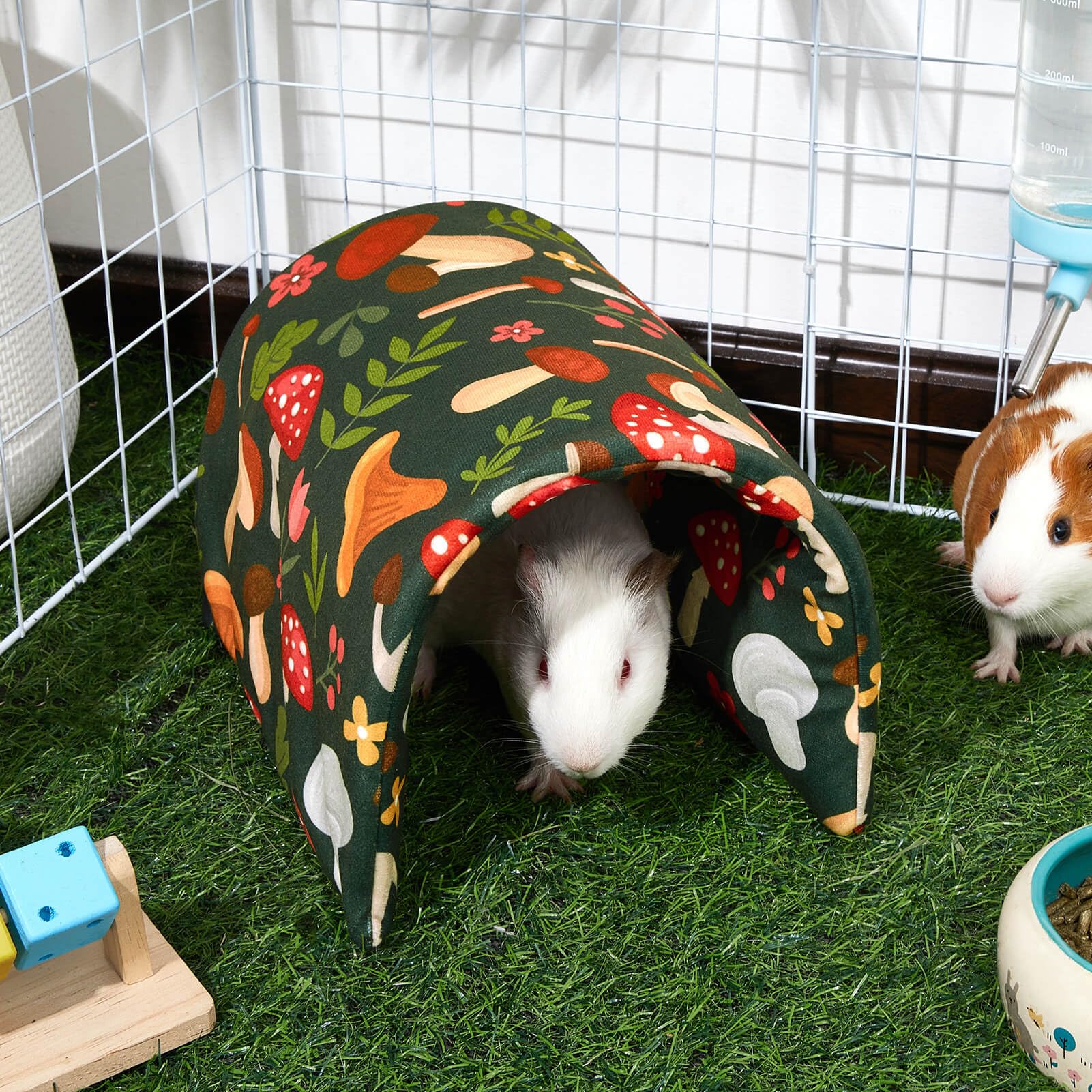 Bienbee Guinea Pig Tunnel, Guinea Pig Hideout, Washable Rabbit Tunnel and Bunny House, Rabbit Toys in Cages for Guinea Pig Bunny Rabbit Small Animal Green Mushroom