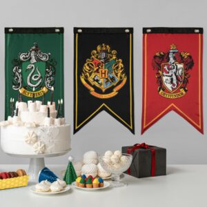 Conquest Journals Harry Potter Wizarding House Banner Flag Set, 12'' x 20'' Polyester Flags, Set of 5 Includes Hogwarts Crest, Gryffindor, Slytherin, Ravenclaw & Hufflepuff Banners, Birthday Party