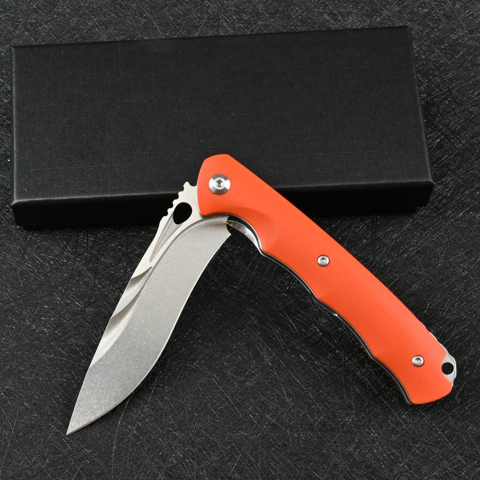 SDOKEDC Best Handmade Damascus Pocket Knife For Men Flipper Folding Hunting Knives With Liner Lock Clip Camping Survival Gear Edc Self Defense Knife (Orange G10)