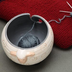 Ceramic Wool Holder, Sheep Shape Handmade Craft Knitting Bowl, Yarn Storage Bowl with Holes, 6.7x4.7inch Knitting Sewing Yarn Holder Cartoon Crochet Bowl for Christmas Day