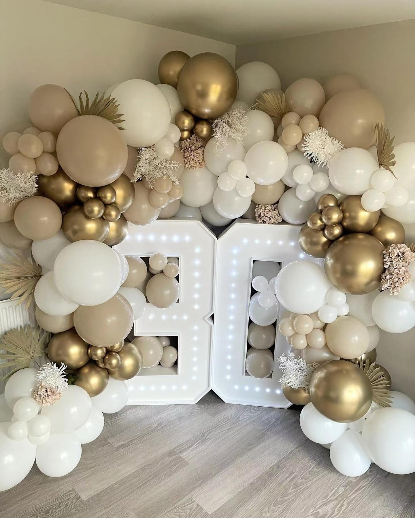 White Sand Gold Balloon Garland Arch kit 144pcs Beige Nude White with Metallic Chrome Gold Latex Balloons for Wedding Bridal Shower Engagement Party Decorations Birthday Baby Shower Supplies