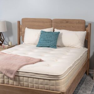 Naturepedic Pillow Top Organic Mattress - Queen Hybrid Mattress with Encased Coils for Comfort and Pressure Relieving Natural Latex Mattress - Naturally Cooling & Breathable Mattress