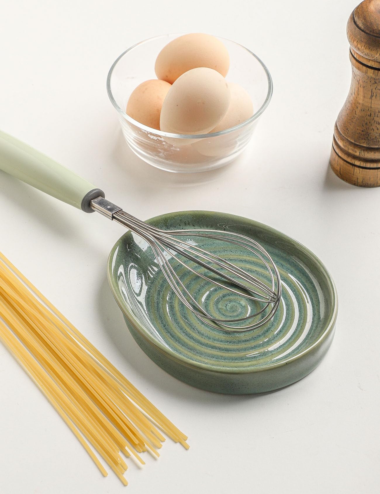 Seyatoo Ceramic Spoon Rest for Stove Top, Spoon Holder for Kitchen Counter, Farmhouse Cooking Utensil Holder for Spoons, Ladles, Spatula, Glazed Green