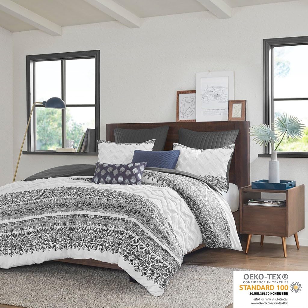 Gracie Mills Robbins Chenille Tufted 3-Piece Cotton Duvet Cover Set