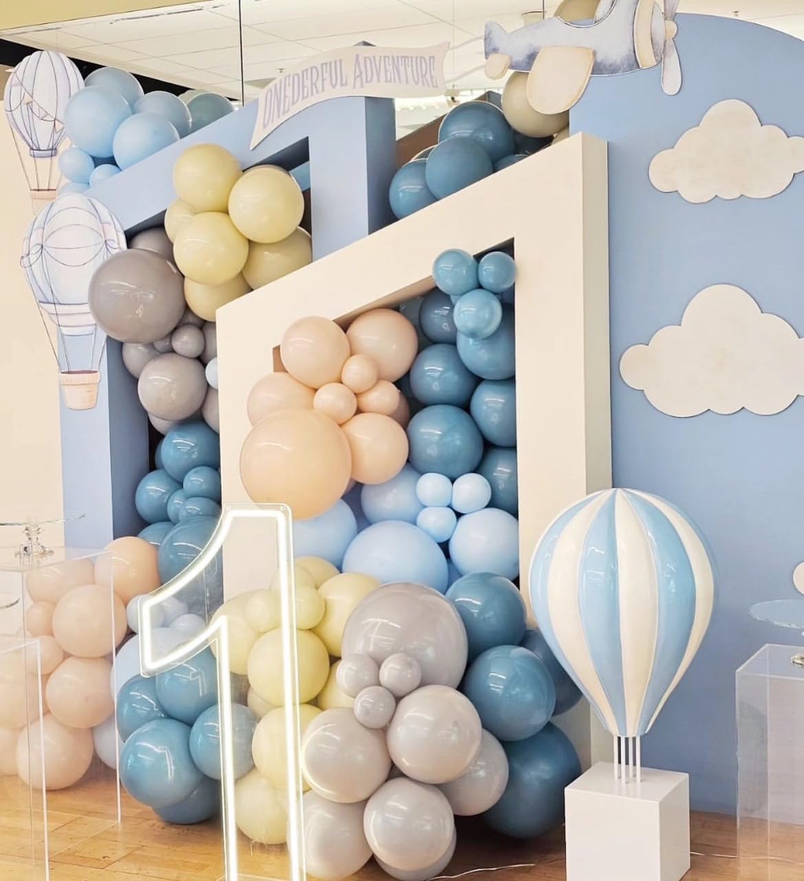 Enanal Up Up and Away Balloon Garland Arch Kit, 152pcs Dusty Slate Fog Baby Blue and Sand White Balloons with Hot Air Balloon and Cloud Foil Balloons for Baby Shower Decoration Teddy Themed Party