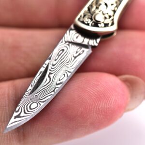 JPCRMOV Mini Pocket Knife Damascus Keychain for Women, Small Folding Knife EDC Compact Knife, Abalone Shell Handle, Blade Length 1.06", Weighs only 9 Grams