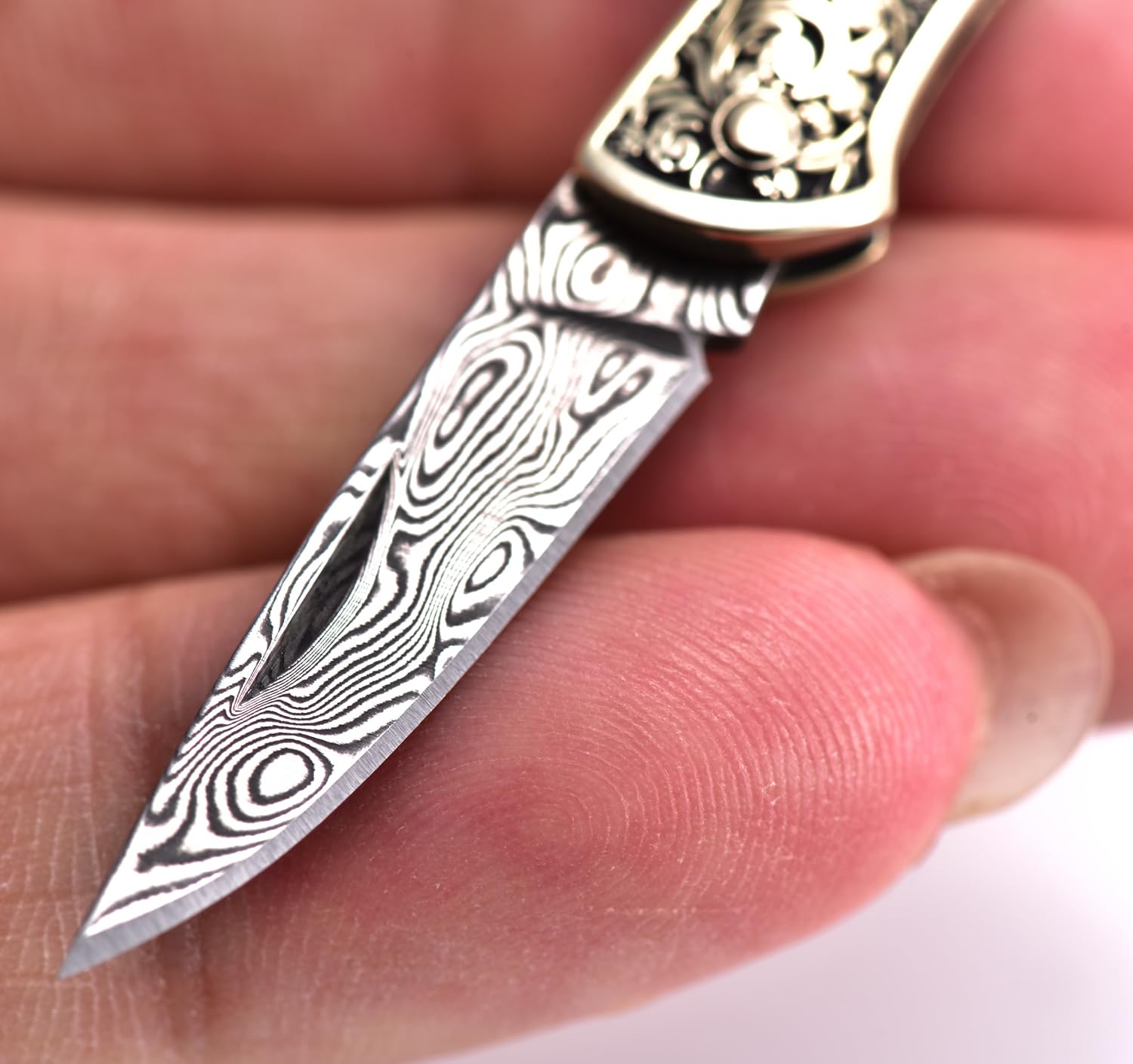 JPCRMOV Mini Pocket Knife Damascus Keychain for Women, Small Folding Knife EDC Compact Knife, Abalone Shell Handle, Blade Length 1.06", Weighs only 9 Grams