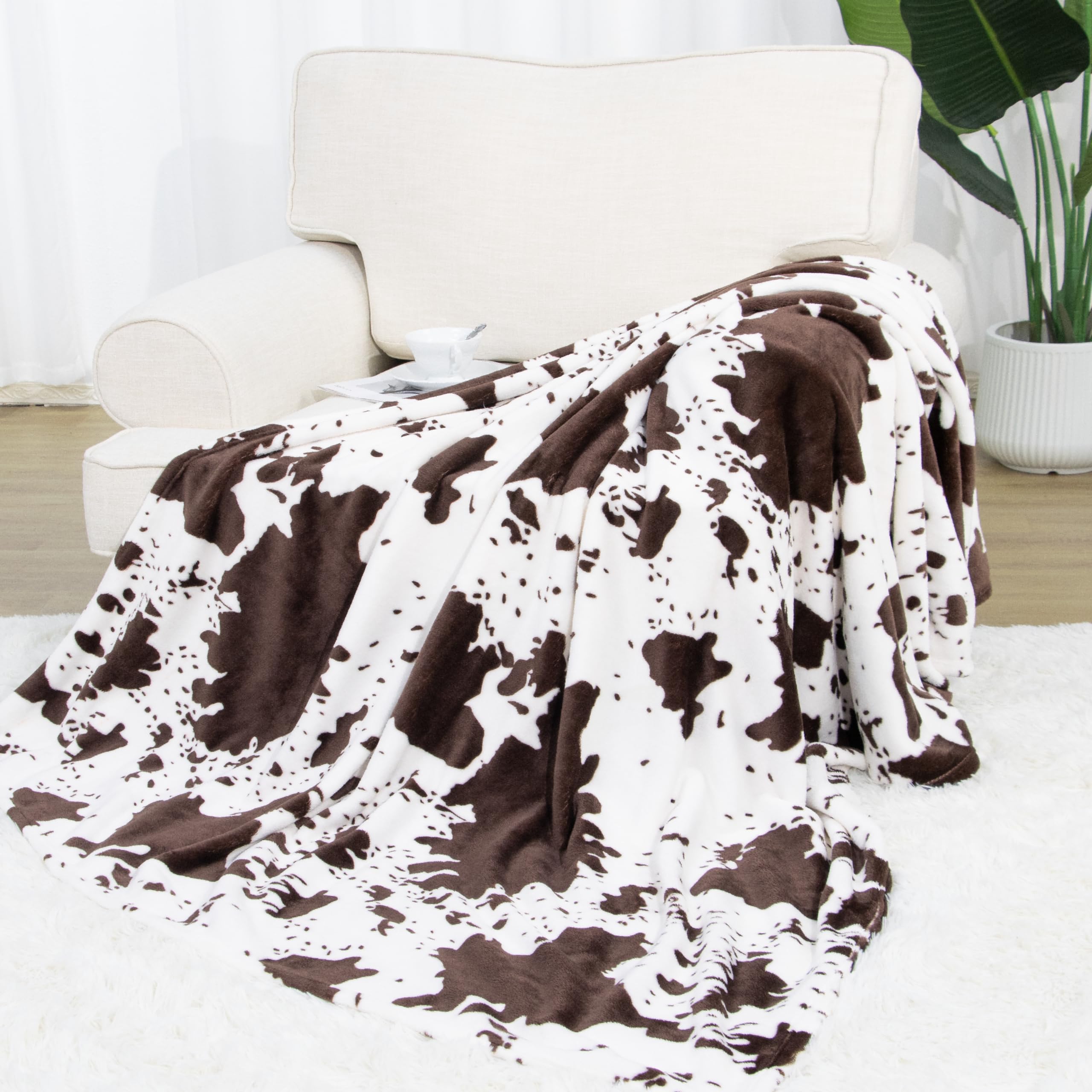 Throw Blanket Soft Brown Cow Blanket Fuzzy Cozy Blanket Lightweight Fleece Blankets Cute Stuff Decor Gifts for Teen Girls Boys Kids