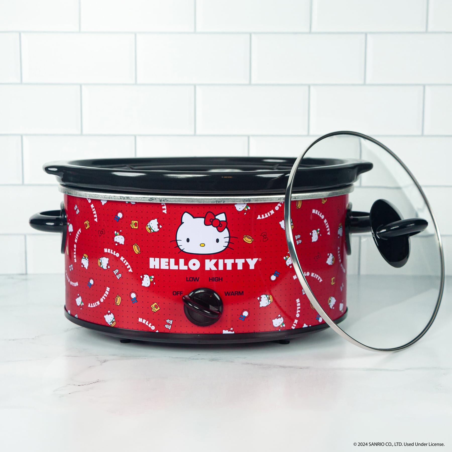 Uncanny Brands Hello Kitty 5-Quart Slow Cooker - Cook With Your Favorite Kitty