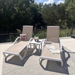 purple leaf patio chaise lounge chair set of 3 outside aluminum plastic stackable tanning chairs with armrests and side table for pool sunbathing beach deck outdoor lounger, khaki