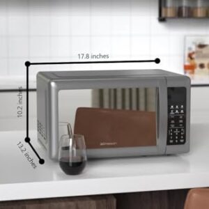 Emerson MW7601SL Compact Countertop Microwave Oven with Sleek Mirrored Finish Door 10 Power Levels, 6 Auto Menus, Glass Turntable and Child Safe Lock, 0.7 Cu. Ft, Silver