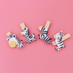 Amosfun 40 Pcs Animal Clothespins Wooden Craft Clips Scooter Accessories for Adults Wooden Clips Mini Wooden Clothespins Mini Clothespins Clothes Line Clips Photo Bamboo Cartoon