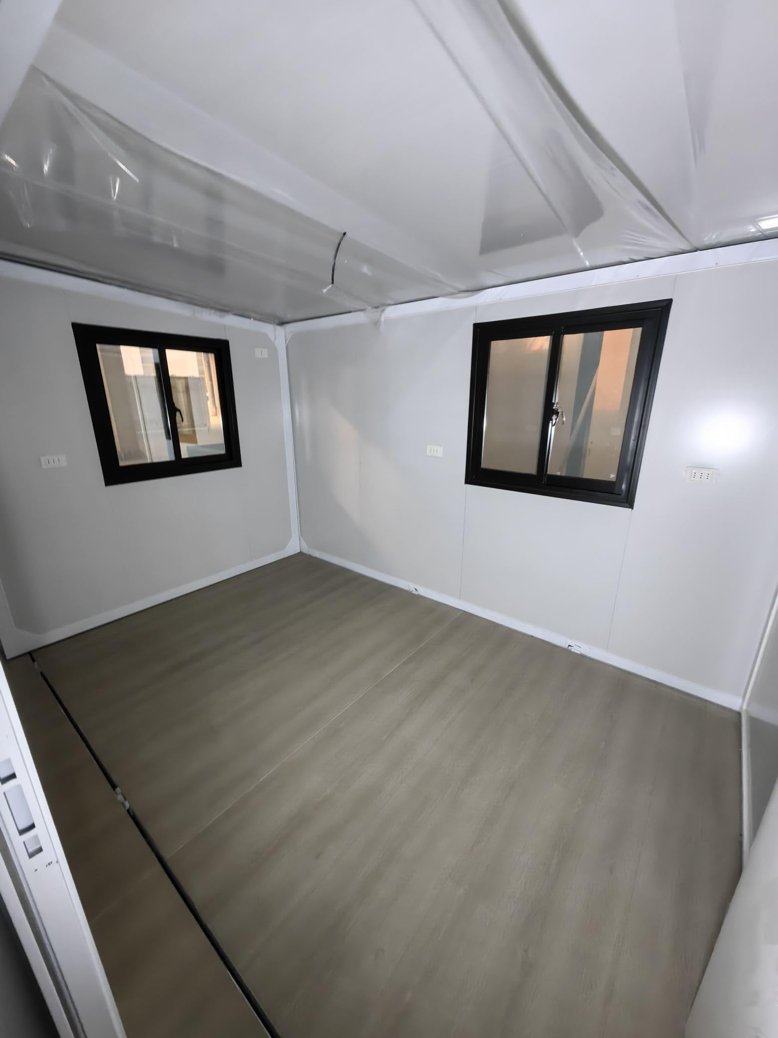 Portable Prefabricated Tiny Home, Foldable, Expandable Container with Bathroom,Bedroom,Living Room and Open Kitchen.Modern Design Small Villa,Mobile Expandable House. (Dark Grey 20x40ft)