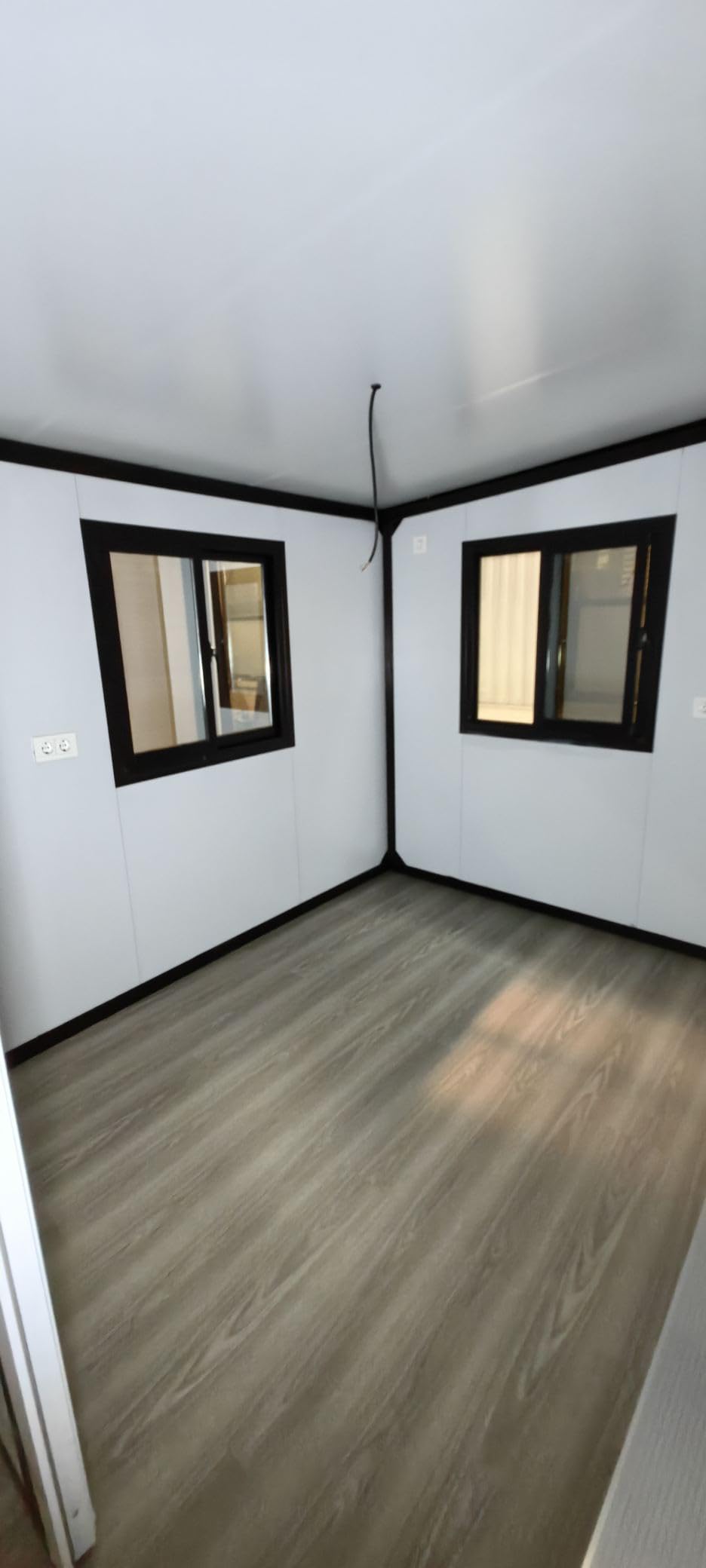 Portable Prefabricated Tiny Home, Foldable, Expandable Container with Bathroom,Bedroom,Living Room and Open Kitchen.Modern Design Small Villa,Mobile Expandable House. (Dark Grey 20x40ft)