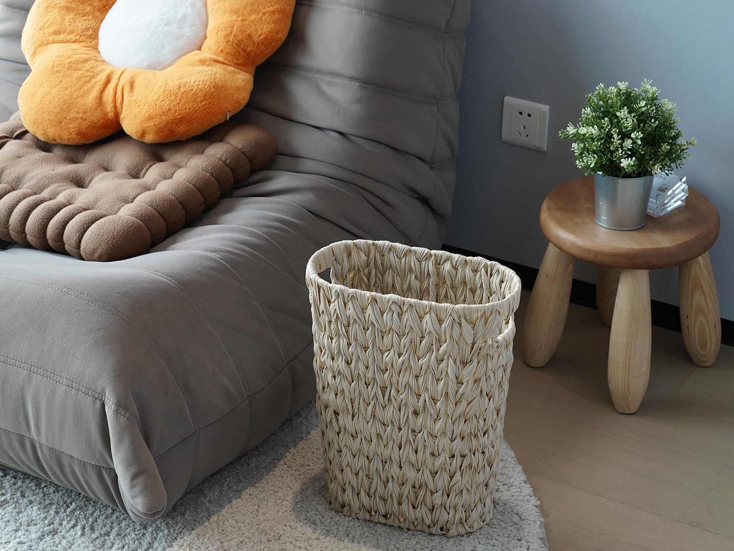 Coeusy Wicker Trash Can,Bathroom Trash Can,Waterproof Wicker Waste Basket for Bathroom,Narrow Small Waste Basket for Bedroom,Office, Cream White 5 Gallon