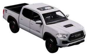 maisto 1/27 toyota tacoma white finished product, ms32910w