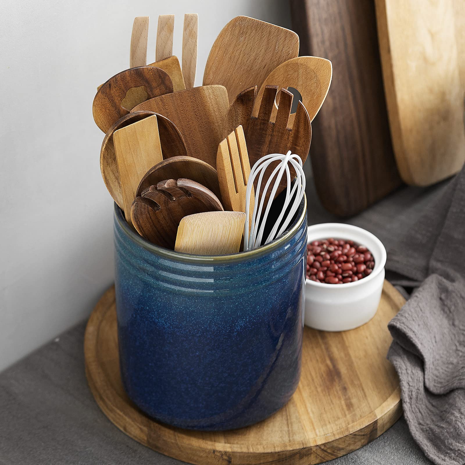 DOWAN 7.2" Large Kitchen Utensil Holder for Countertop, Ceramic Utensil Crock with Table-Protection Cork Mat, Cooking Utensil Holder for Kitchen Decor & Housewarming