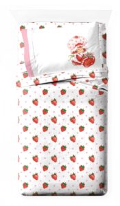 jay franco strawberry shortcake twin size sheet set - super soft kids 3 piece bedding set - microfiber sheets includes reversible pillow cover