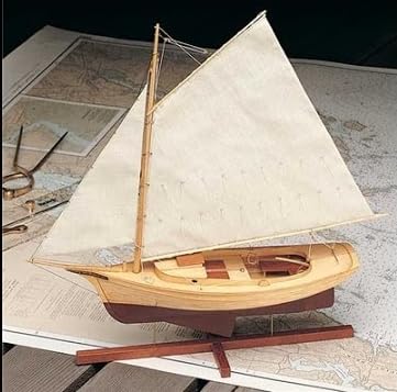 Midwest 951 - Muscongus Bay Lobster Smack 1:24 Model Kit to Build - Model Ship Kit with All Tools, Glue and Paint You Need to Assemble - Easy to Build