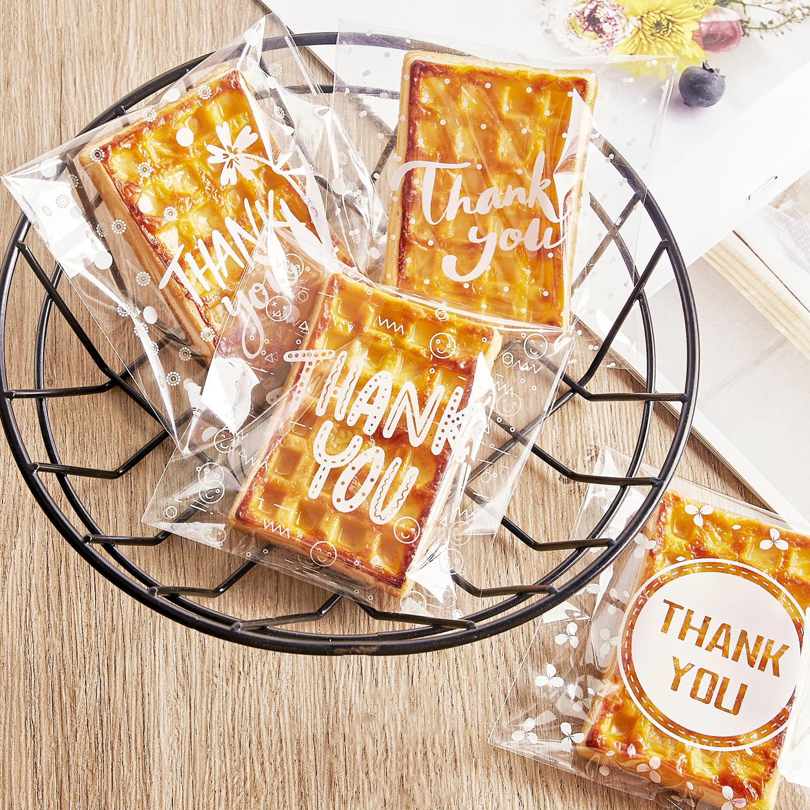 Jutieuo 4x4 Cellophane Bags Self Adhesive Thank You Cookie Bags (100-Count) Small Clear Gift Bags Individual Treat Bags for Packaging, Party Favor, Bake Sale, Gift Giving