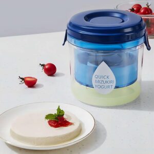 Generic Greek Yogurt Strainer with Lid.Yogurt Filter with Ultra Fine Mesh,to Makes small batches(450g) of Thick Creamy Greek or Coconut Yogurt, 5.12*5.12*5.12inch, Clear and bule