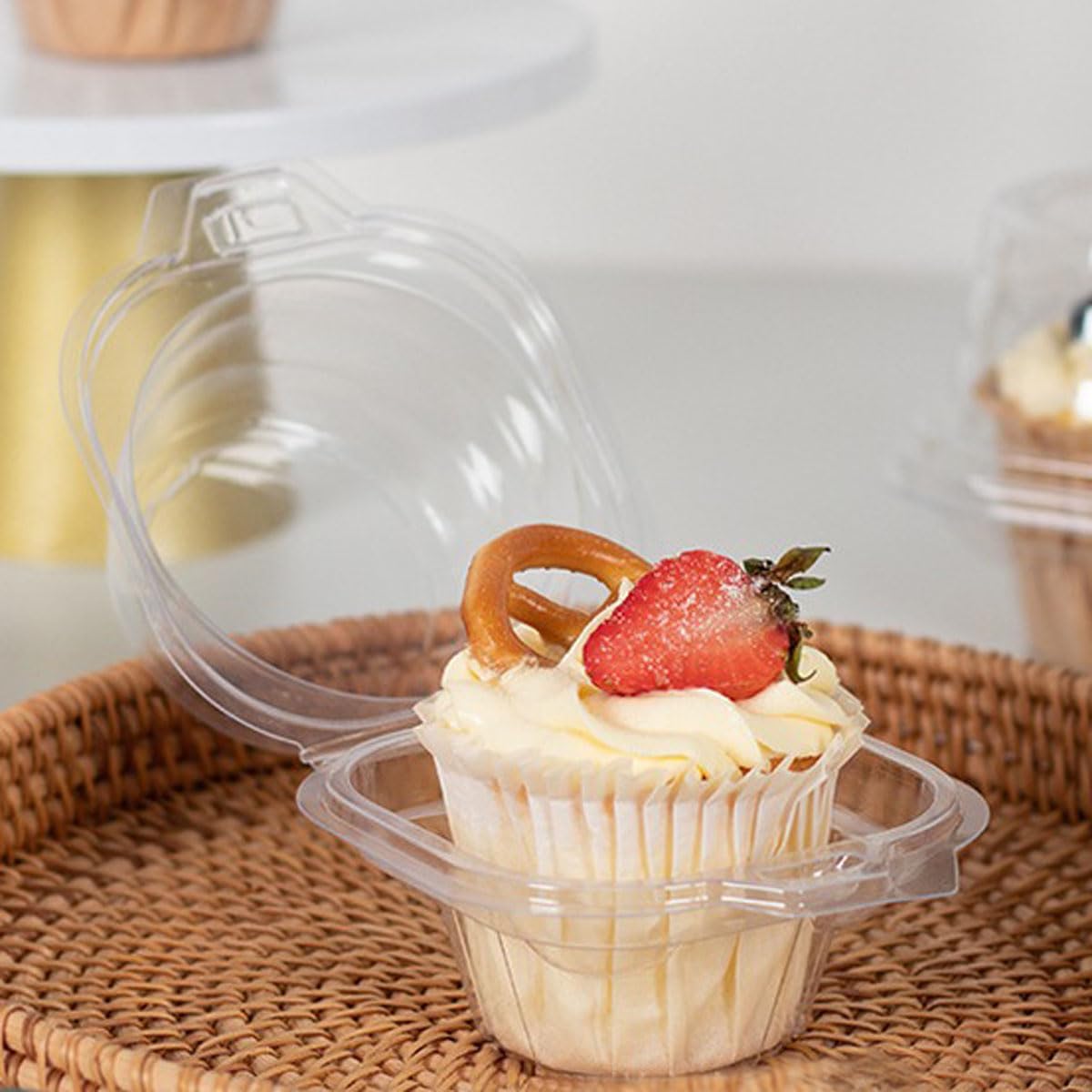 Mistari 50 Pack Individual Cupcake Containers Plastic Cupcake Boxes Disposable Cupcake Holders Stackable Deep Dome Cupcake Carrier with Airtight Dome Lid, BPA Free, Clear