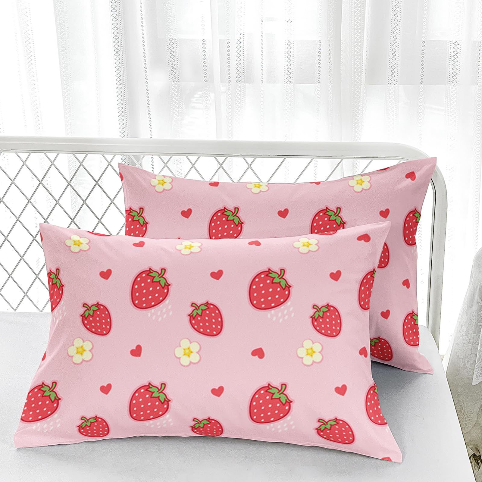 Nttopship Cute Strawberry Comforter Sets，Bedding Sets Full Size for Kids,Cute Strawberries and Flowers Comforter Sets All Season 1 Comforter and 2 Pillowcases